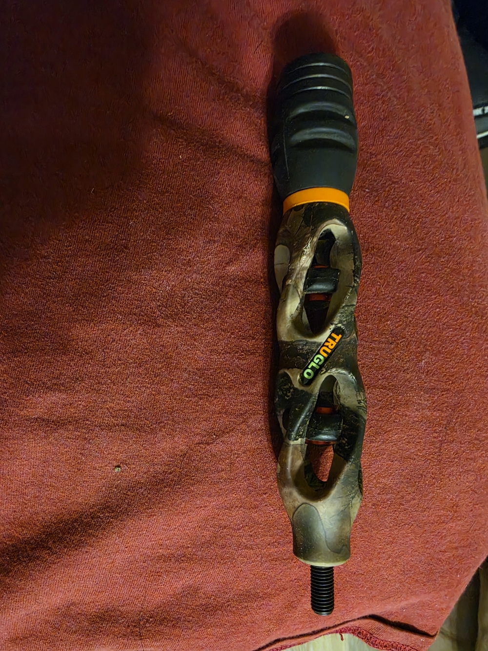 Camouflage Compound Bow Stabilizer – Black/Orange
